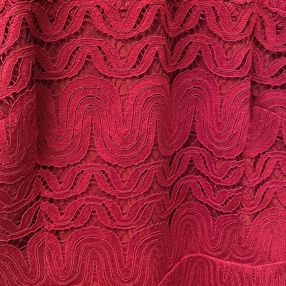 Like New Trina Turk Mai Tai Red Lace Dress Size 8 - Picture 2 of 11